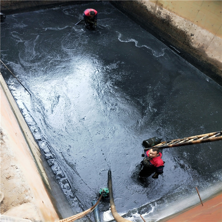 乌苏废水池清理